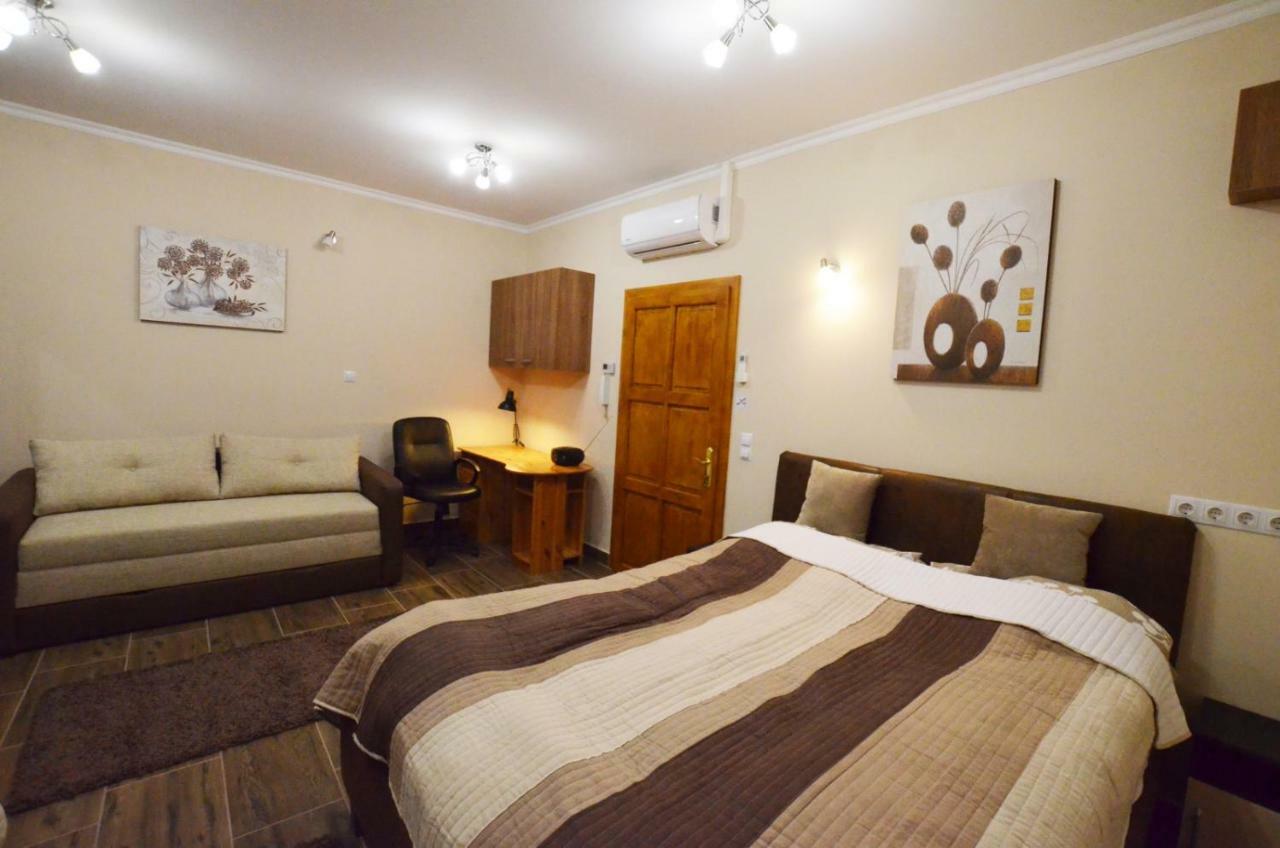 Bathory Apartman Apartment Eger Exterior photo